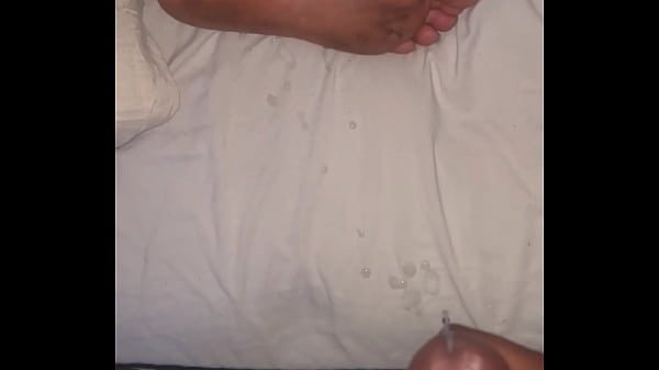 Dirty soles cum