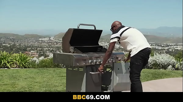 DOUBLE SAUSSAGE BBQ FOR RIVER LYNN