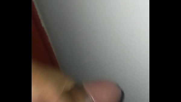 Sri lanakan handjob cumshot