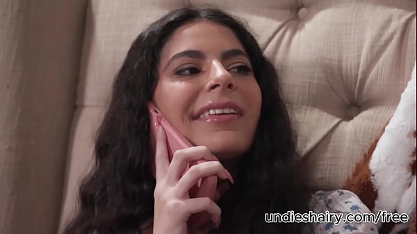 Sexy teen with juicy hairy pussy seduces her nudist neighbor for a wet blowjob (Charles Dera, Angel Gostosa)