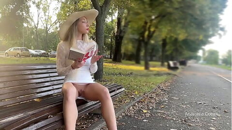 Wife Flashes Her Pussy in Park Without Panties