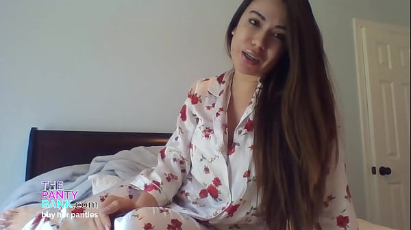 Young Amateur Latina With Braces And Amazing Body Plays With Her Panties And Fingers Her Wet Pussy Until She Cums Like A Slut | The Panty Bank – Used Panties