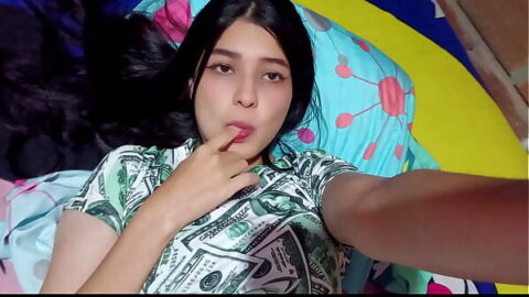 Ligar con la mejor amiga lleva al sexo ( CASERO REAL)